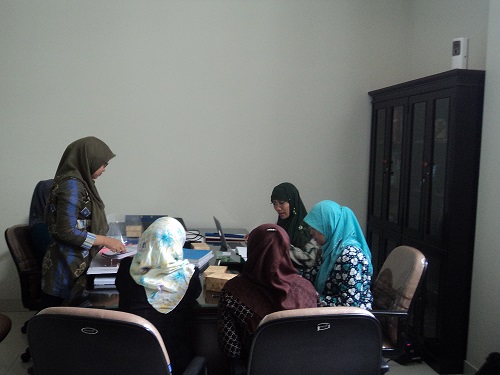 AMI November di Keuangan