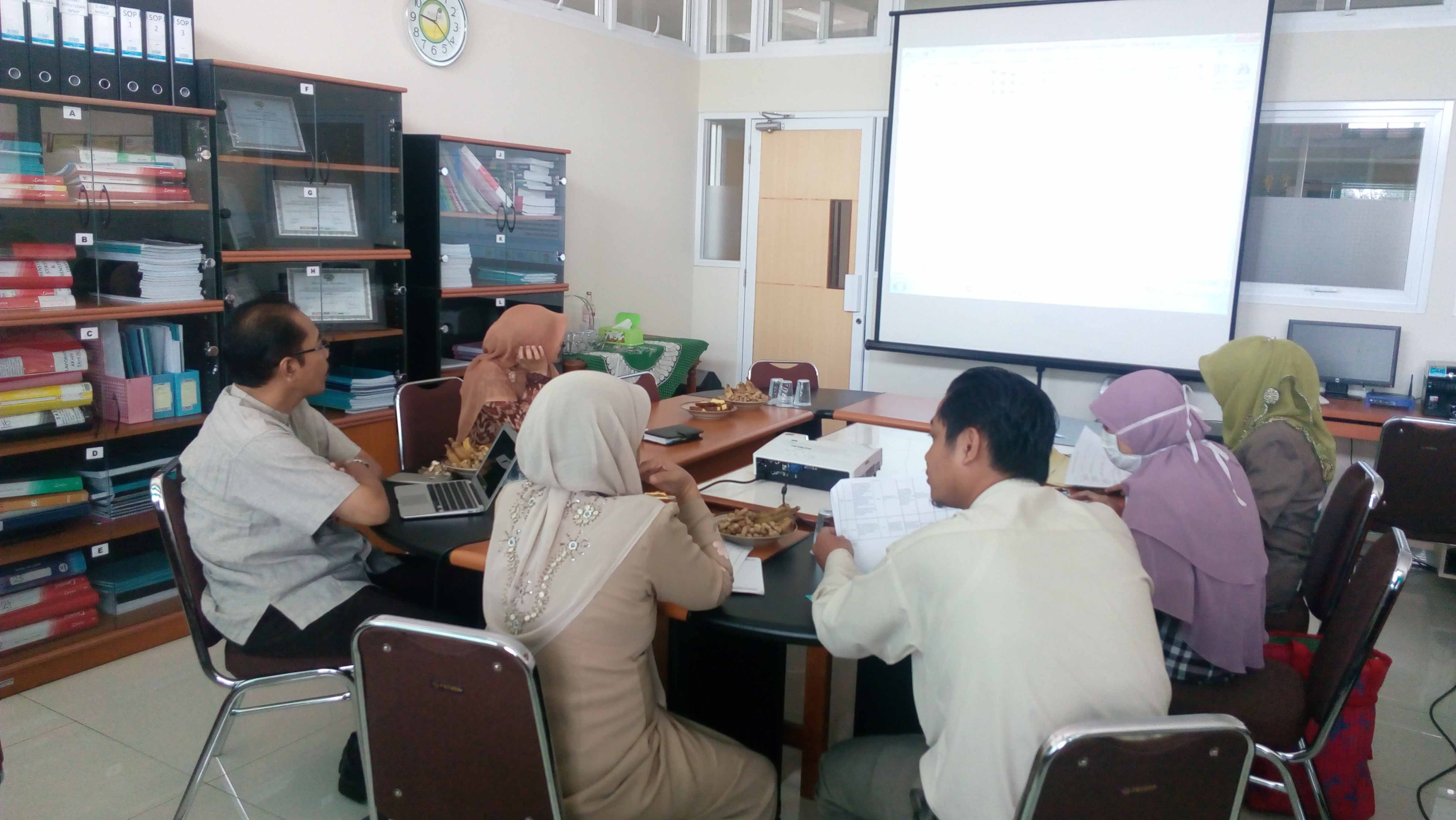 Workshop Evaluasi Kepuasan Pelanggan Internal dan Eksternal