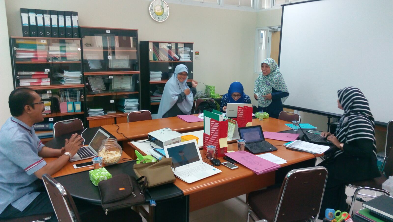 Monitoring dan Evaluasi Internal Periode Februari 2016 di BPMP