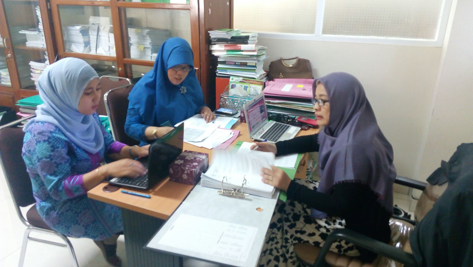 Monitoring dan Evaluasi Internal Periode Februari 2016 di LP3M