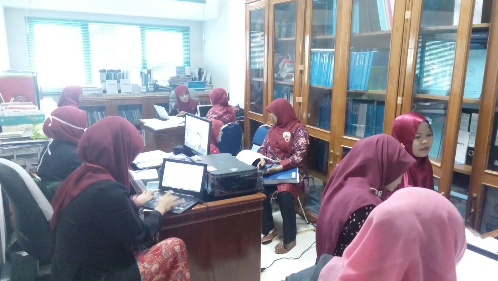 Monitoring dan Evaluasi Internal Periode Februari 2016 di Program Studi D III Kebidanan