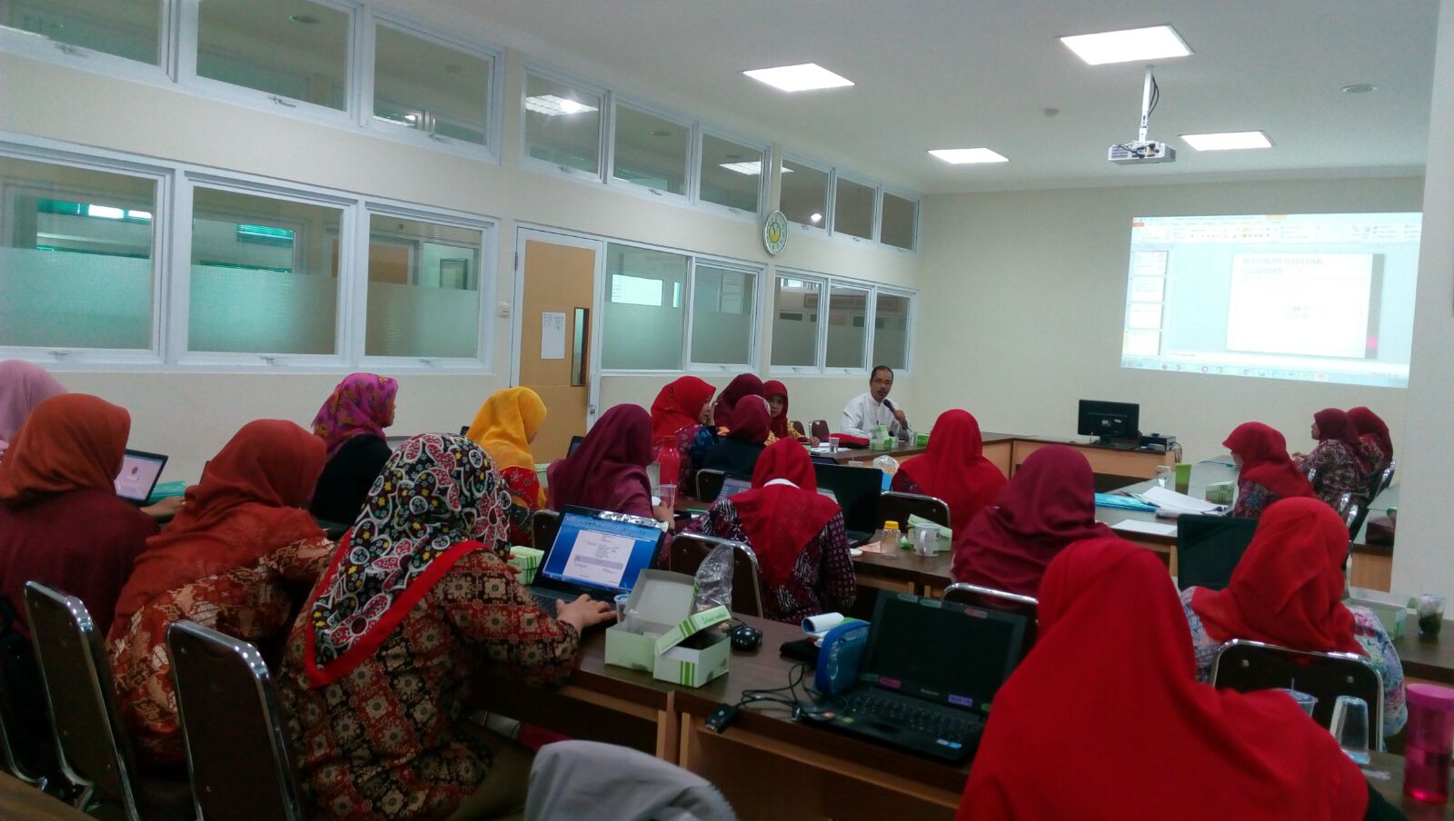 Workshop Persiapan Pembelajaran Semester Genap 2015 2016 Prodi D IV Bidan Pendidik