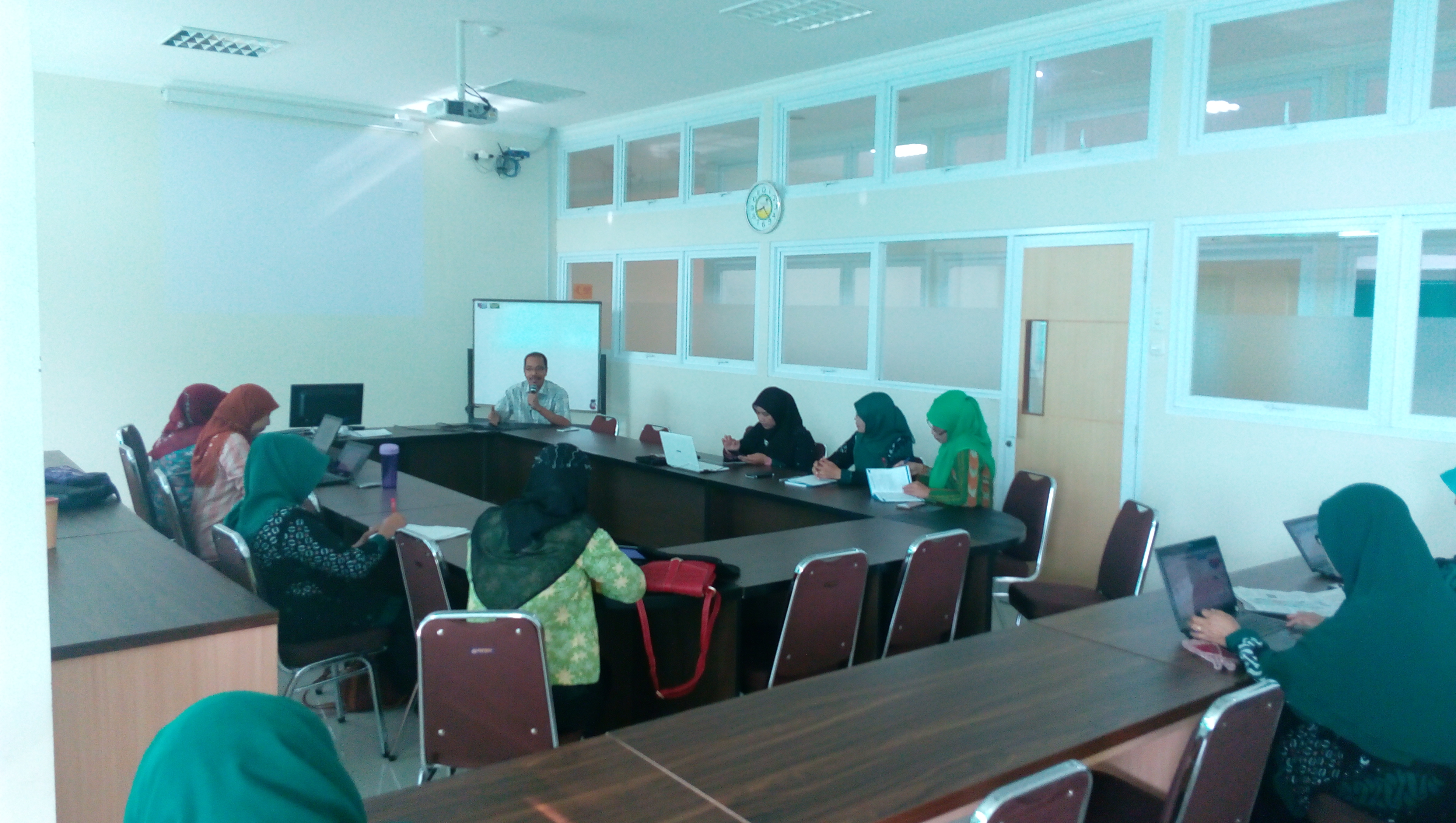 Workshop Pengembangan Kurikulum KBK D III Kebidanan