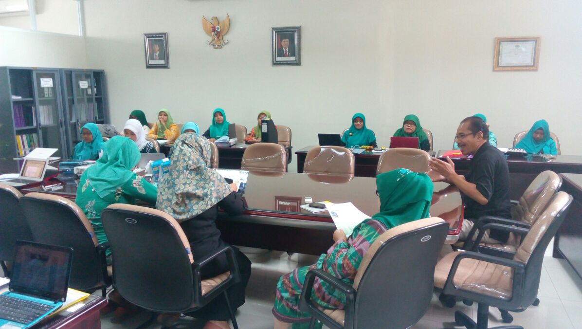 Workshop Akreditasi Prodi D IV Bidan Pendidik